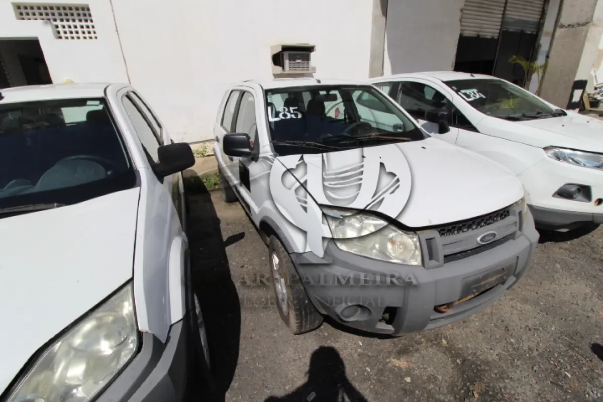 LOTE 085 - VEÍCULO; MARCA/MODELO: FORD/ECOSPORT XL 1.6FLEX FAB/MOD: 2009/2009 PLACA: JSA3642 CHASSI: 9BFZE55PX98513630