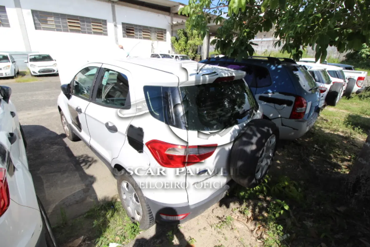 LOTE 069 - VEÍCULO; MARCA/MODELO: FORD/ECOSPORT S 1.6 FAB/MOD: 2012/2013 PLACA: OKQ9993 CHASSI: 9BFZB55P7D8764851