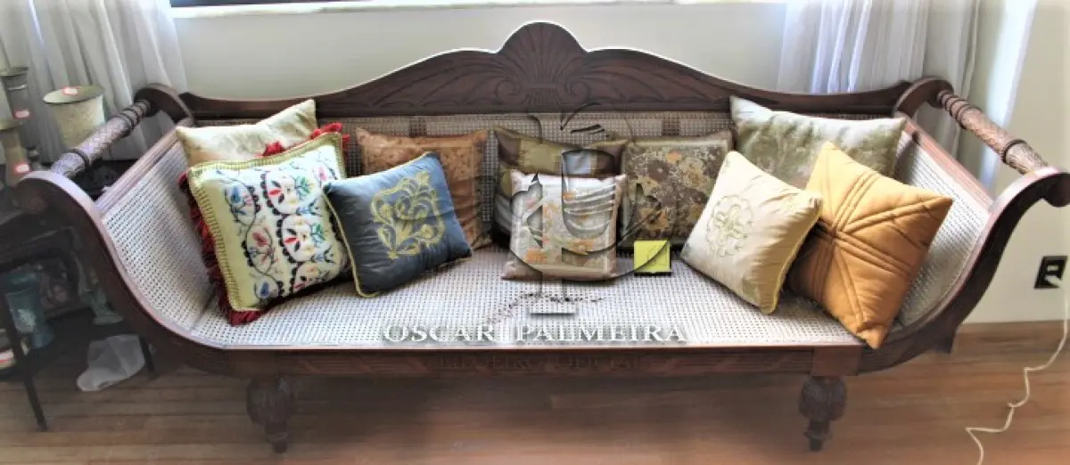LOTE 069 - SOFÁ
