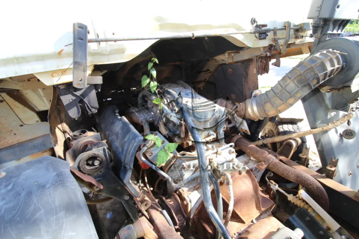 LOTE 022 - VEÍCULO: MARCA/MODELO: FORD/CARGO 1517 E; FAB/MOD: 2010/2010; PLACA: NYQ5079; CHASSI: 9BFXCE5U2ABB58711