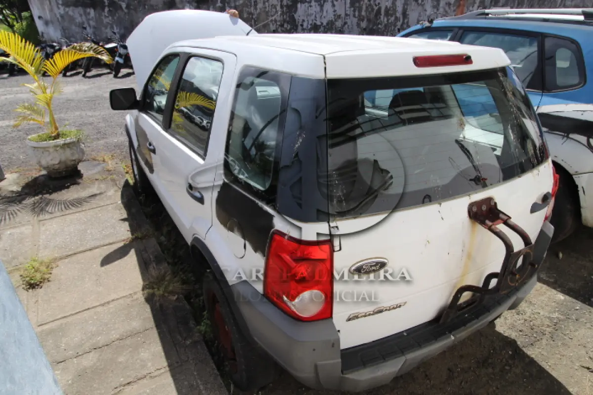 LOTE 089 - VEÍCULO; MARCA/MODELO: FORD/ECOSPORT XL 1.6FLEX FAB/MOD: 2011/2012 PLACA: NZG7315 CHASSI: 9BFZE55P6C8712830