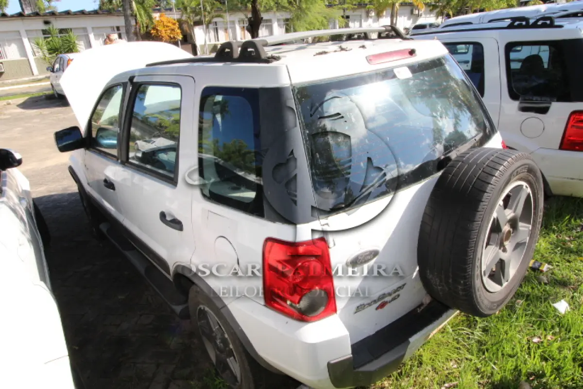 LOTE 013 - VEÍCULO: MARCA/MODELO: FORD/ECOSPORT 4WD2.0FLEX; FAB/MOD: 2009/2009; PLACA: NLP7774; CHASSI: 9BFZE65H198549950