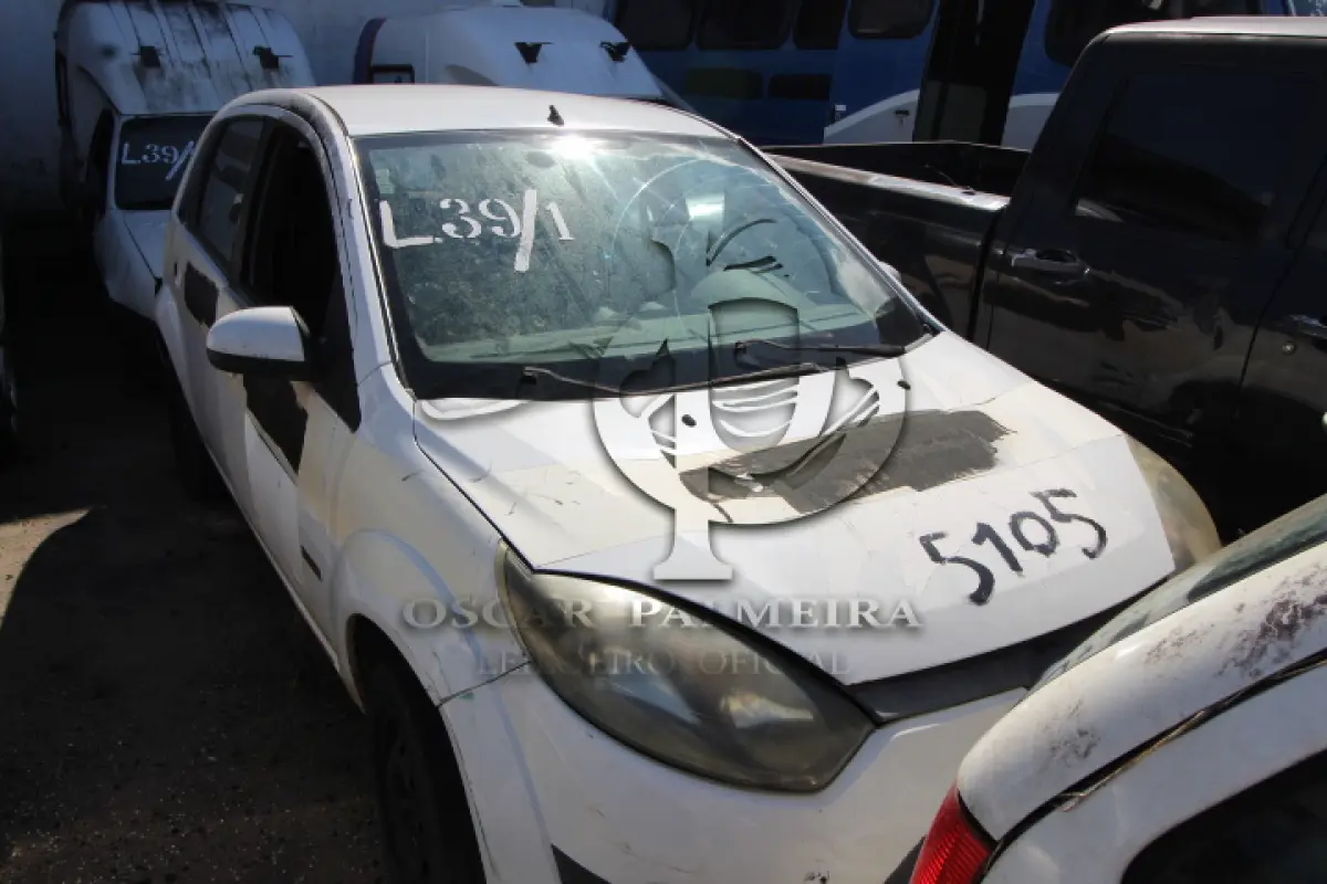 LOTE 039 - SUCATA DE VEÍCULOS:    COURIER RONTAN, CHASSI 9BFZC52P09B888813    FIESTA 1.6 FLEX, CHASSI 9BFZF55P3D8355105    PARATI 2.0 TRACKFIELD, CHASSI 9BWDE05X65T173431