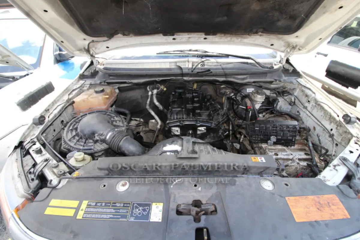 LOTE 119 - VEÍCULO; MARCA/MODELO: I/FORD RANGER XL CD4 22 FAB/MOD: 2012/2013 PLACA: OKS2896 CHASSI: 8AFAR23J5DJ064683