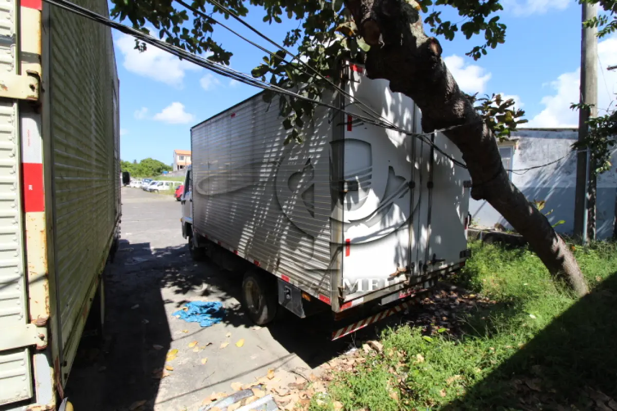 LOTE 130 - VEÍCULO; MARCA/MODELO: AGRALE/7500 TCA FAB/MOD: 2003/2004 PLACA: JPZ3291 CHASSI: 9BYC26P2S4C000149