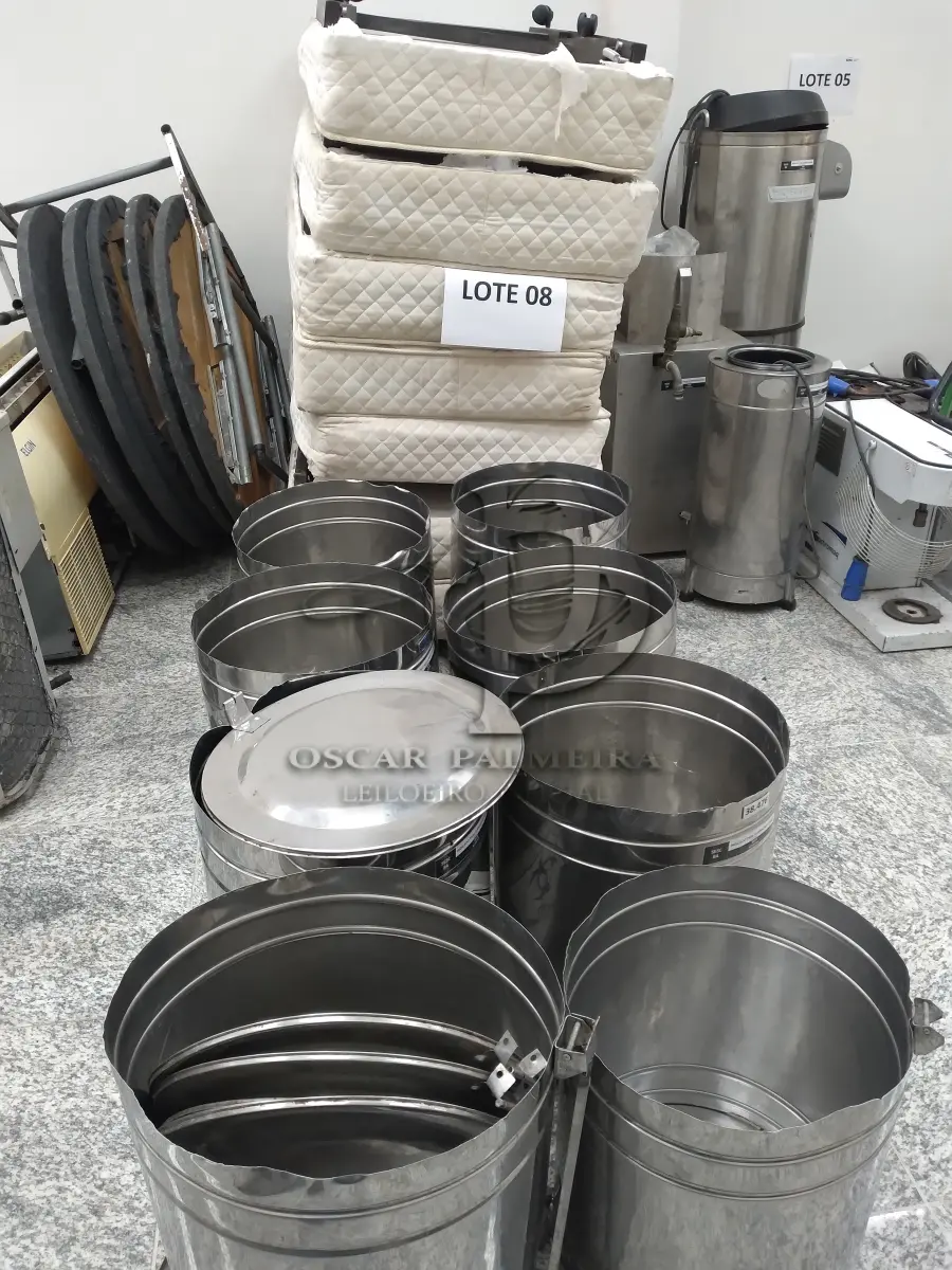 LOTE 008 - EQUIPAMENTOS