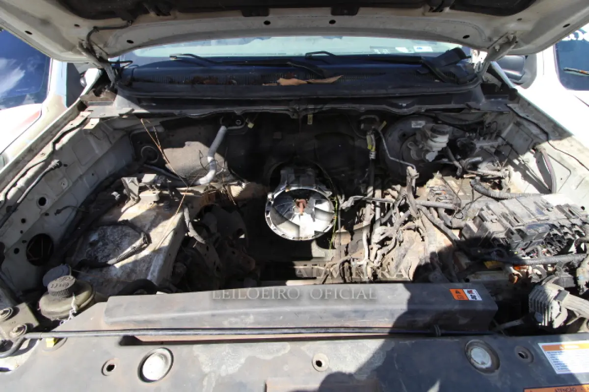 LOTE 059 - VEÍCULO; MARCA/MODELO: I/FORD RANGER XL CD4 22 (MOTOR SOLTO) FAB/MOD: 2012/2013 PLACA: OKY6008 CHASSI: 8AFAR23J2DJ071011