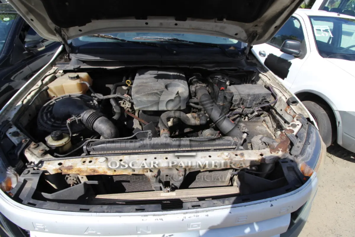 LOTE 052 - VEÍCULO; MARCA/MODELO: I/FORD RANGER XL CD4 22 FAB/MOD: 2012/2013 PLACA: OKY0414 CHASSI: 8AFAR23J8DJ049708