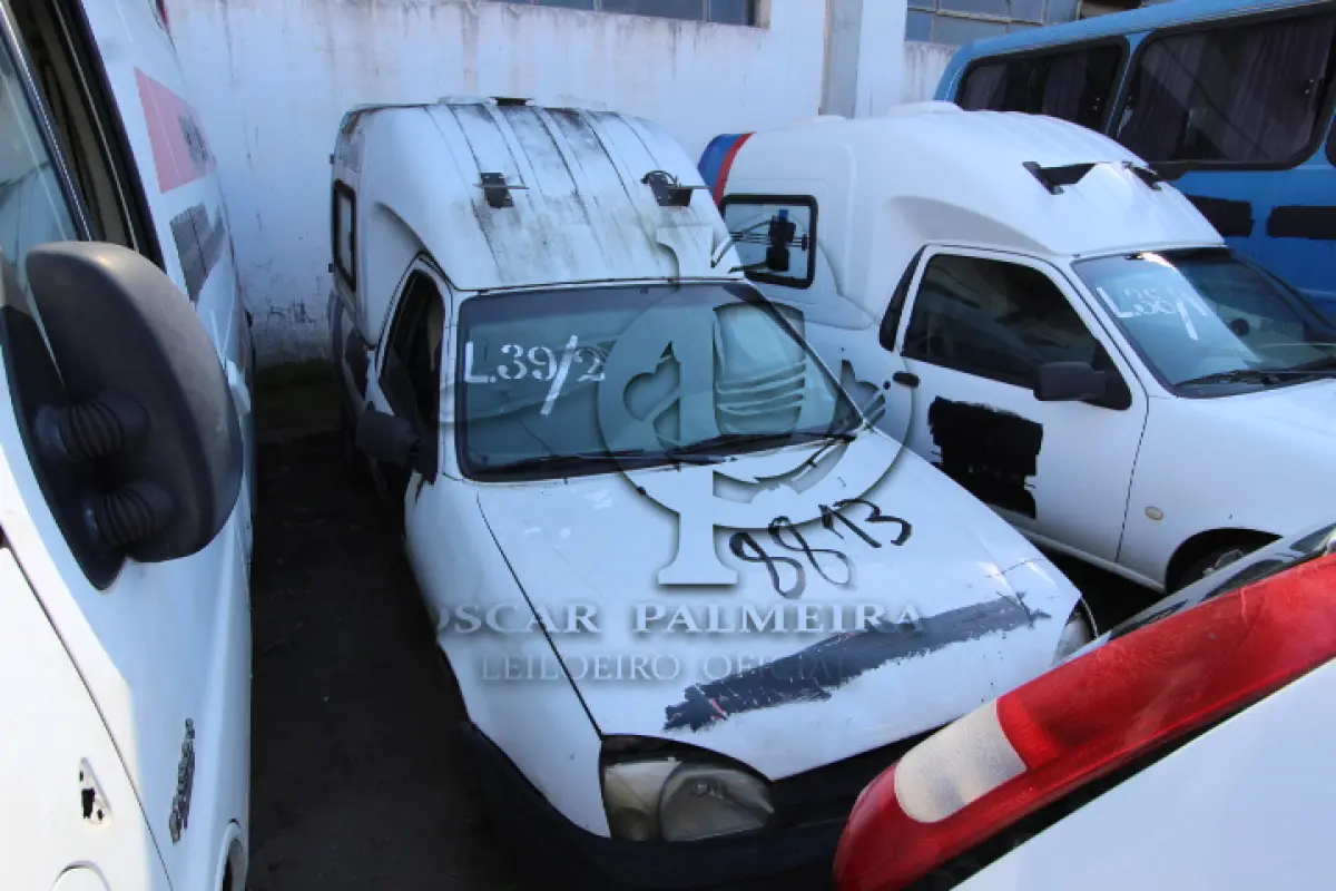 LOTE 039 - SUCATA DE VEÍCULOS:    COURIER RONTAN, CHASSI 9BFZC52P09B888813    FIESTA 1.6 FLEX, CHASSI 9BFZF55P3D8355105    PARATI 2.0 TRACKFIELD, CHASSI 9BWDE05X65T173431