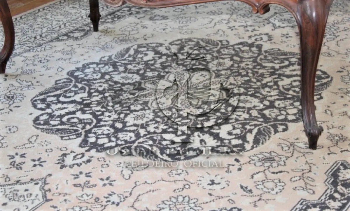 LOTE 062 - TAPETE