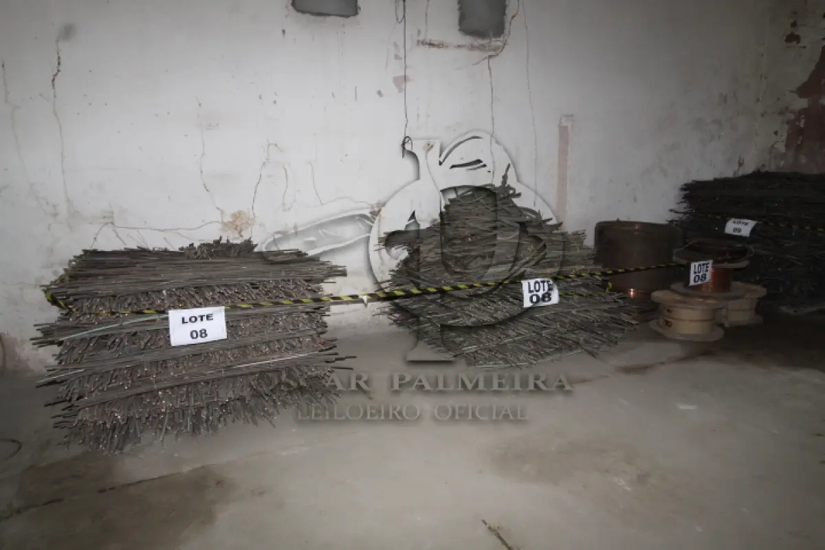 LOTE 008 - DIVERSOS MATERIAIS DE COBRE COMPOSTO DE: CABOS MENSAGEIROS, FIOS DE COBRE, FIOS DE CONTATO, BOBINAS DE COBRE
