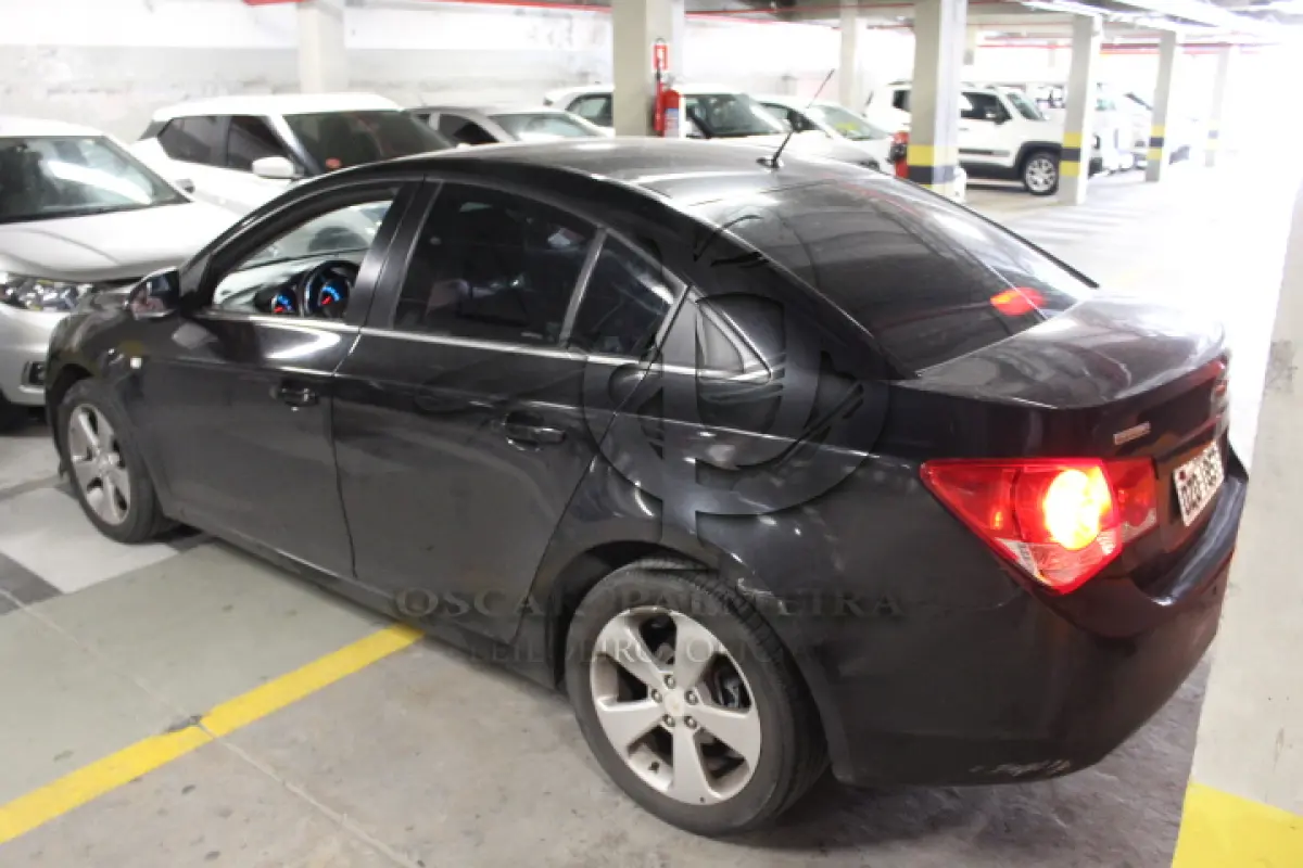 LOTE 017 - VEÍCULO - CHEVROLET CRUZE LT NB, ANO/MOD 2014/2014.