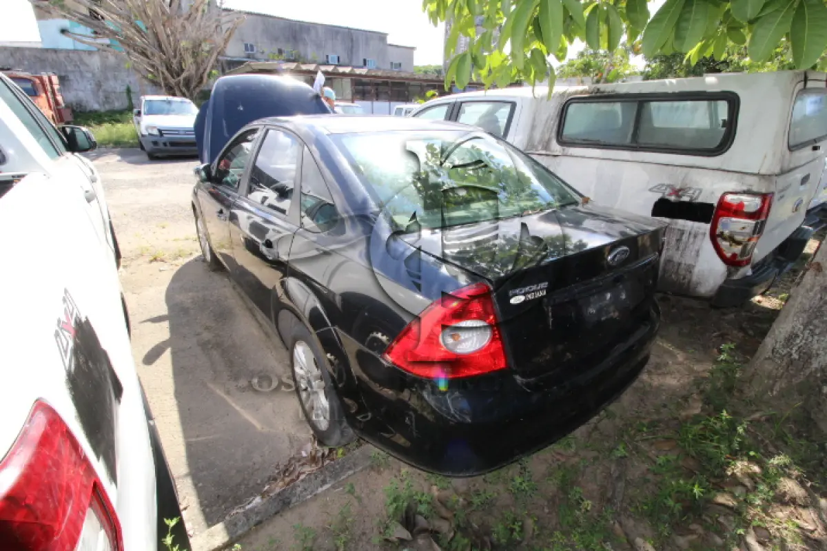 LOTE 053 - VEÍCULO; MARCA/MODELO: I/FORD FOCUS 2L FC FLEX FAB/MOD: 2011/2012 PLACA: NZP0758 CHASSI: 8AFTZZFFCCJ495010