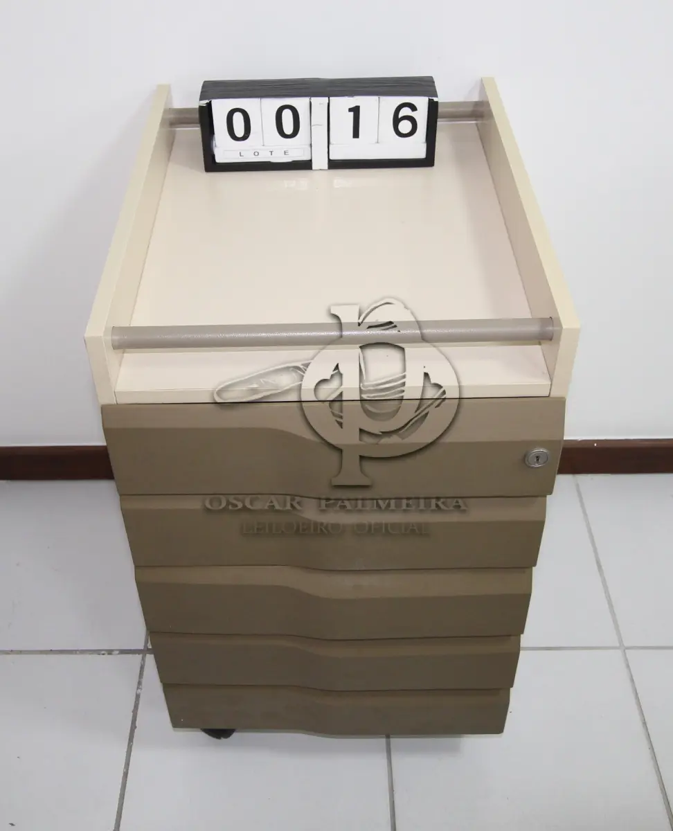 LOTE 016 - LOTE - 0016 - GAVETEIRO 3 GAVETAS