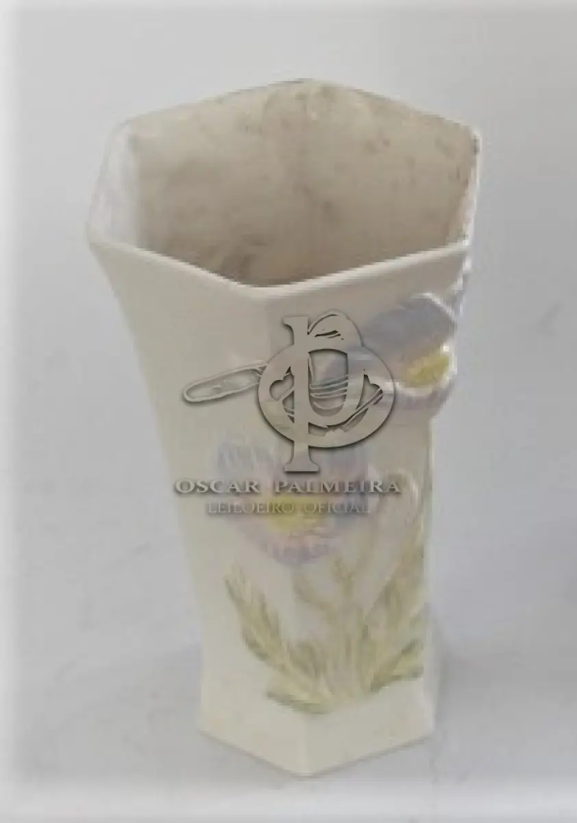 LOTE 130 - VASO