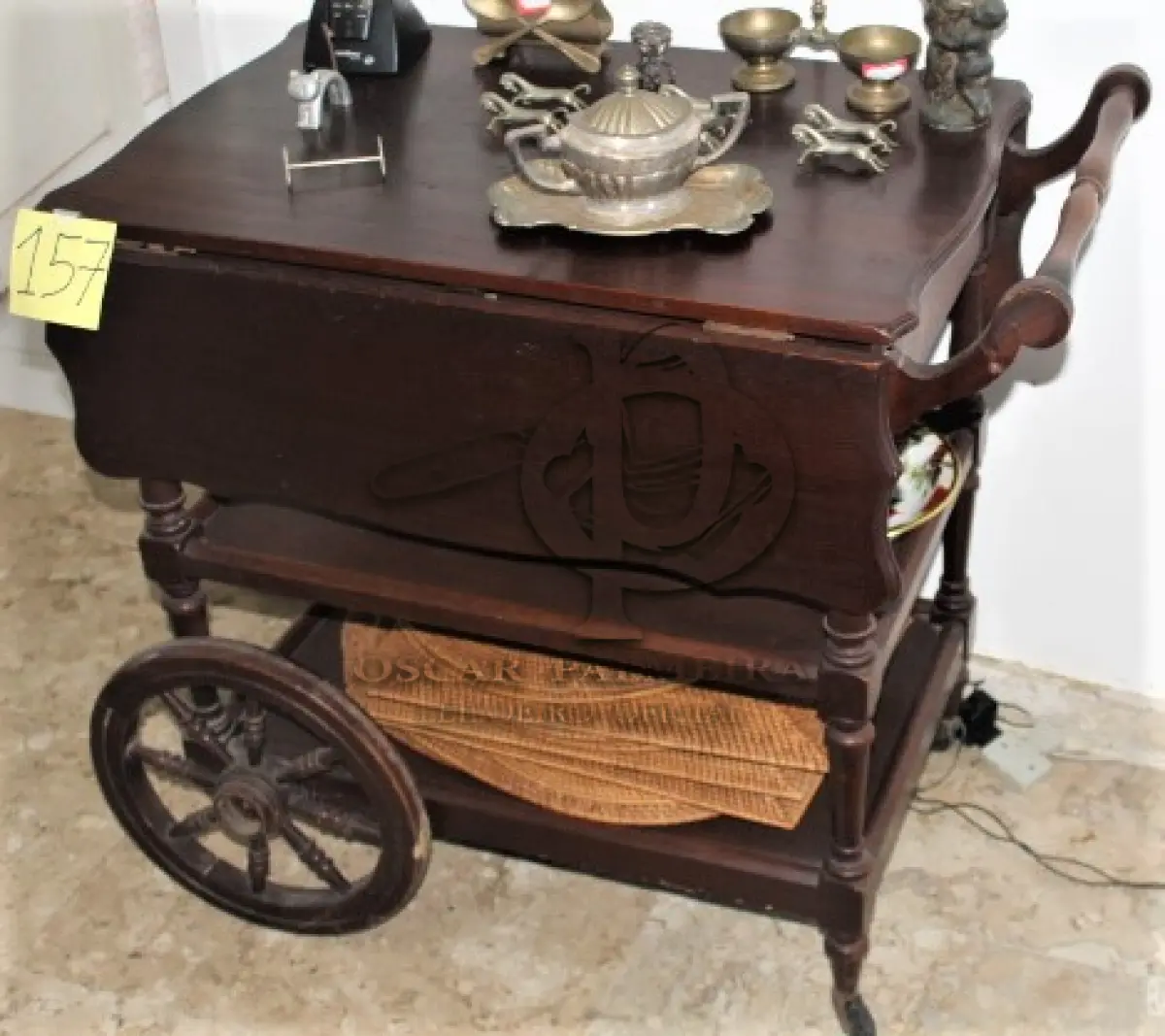 LOTE 157 - CARRINHO