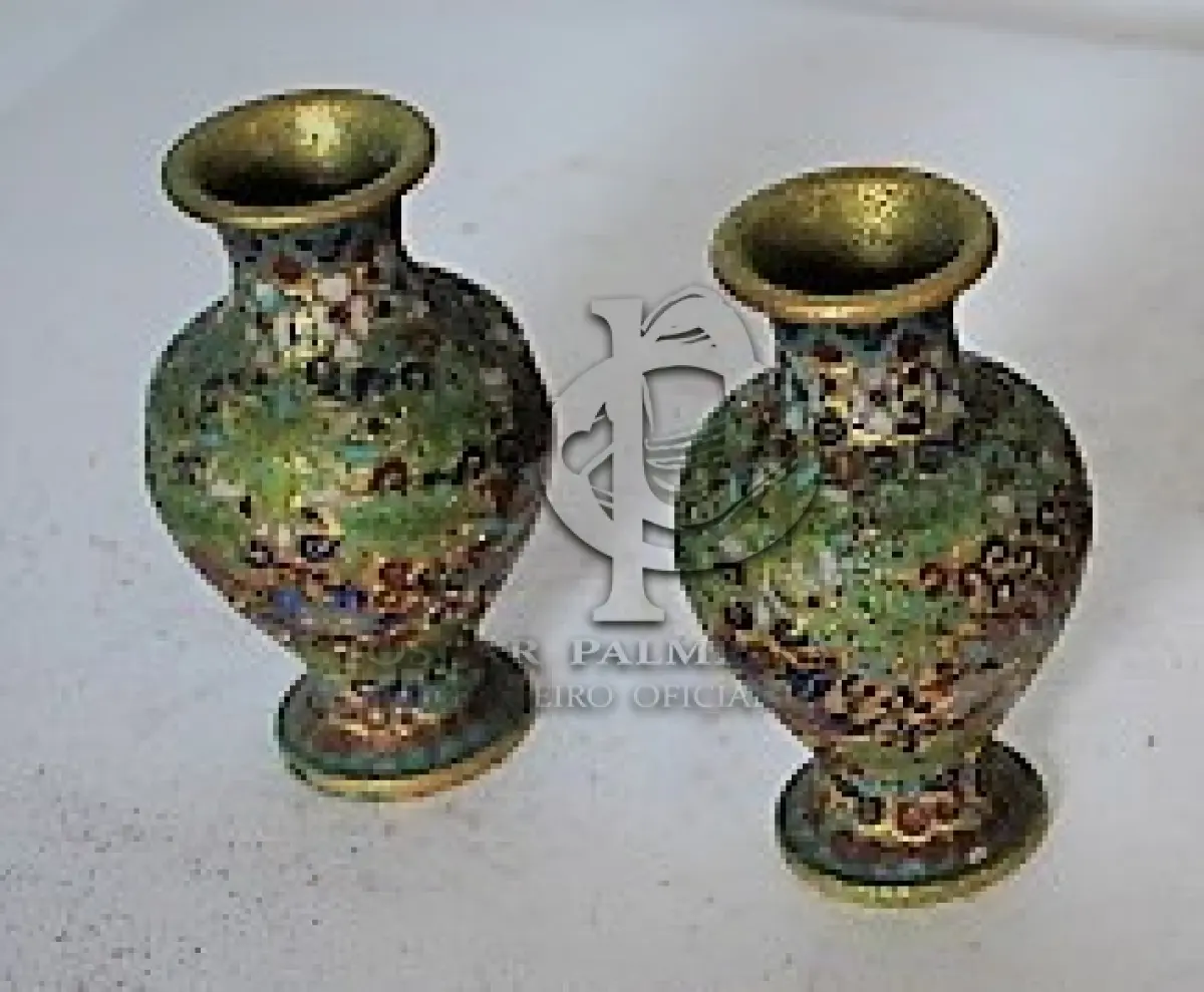 LOTE 305 - VASO