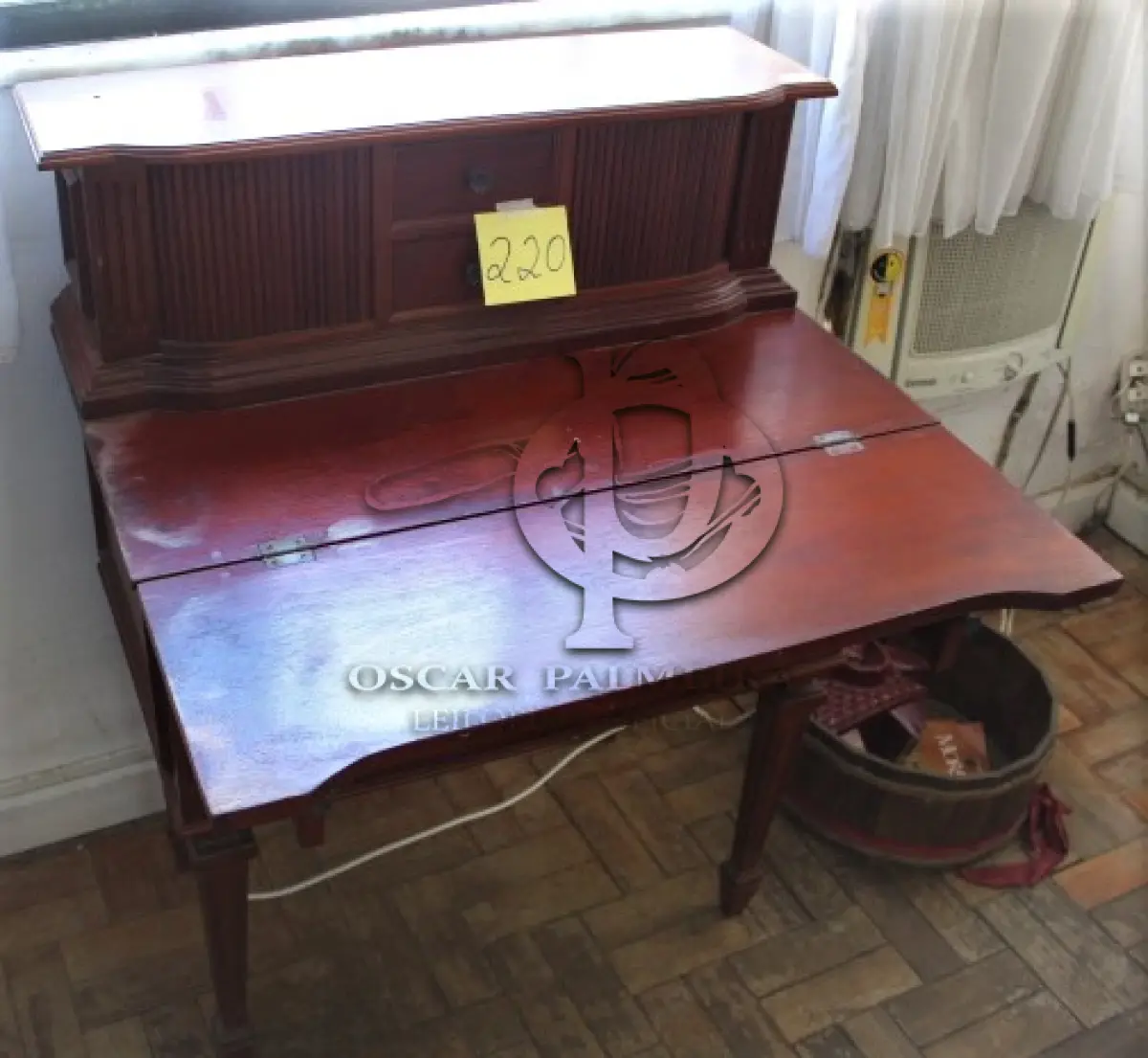 LOTE 220 - ESCRIVANINHA