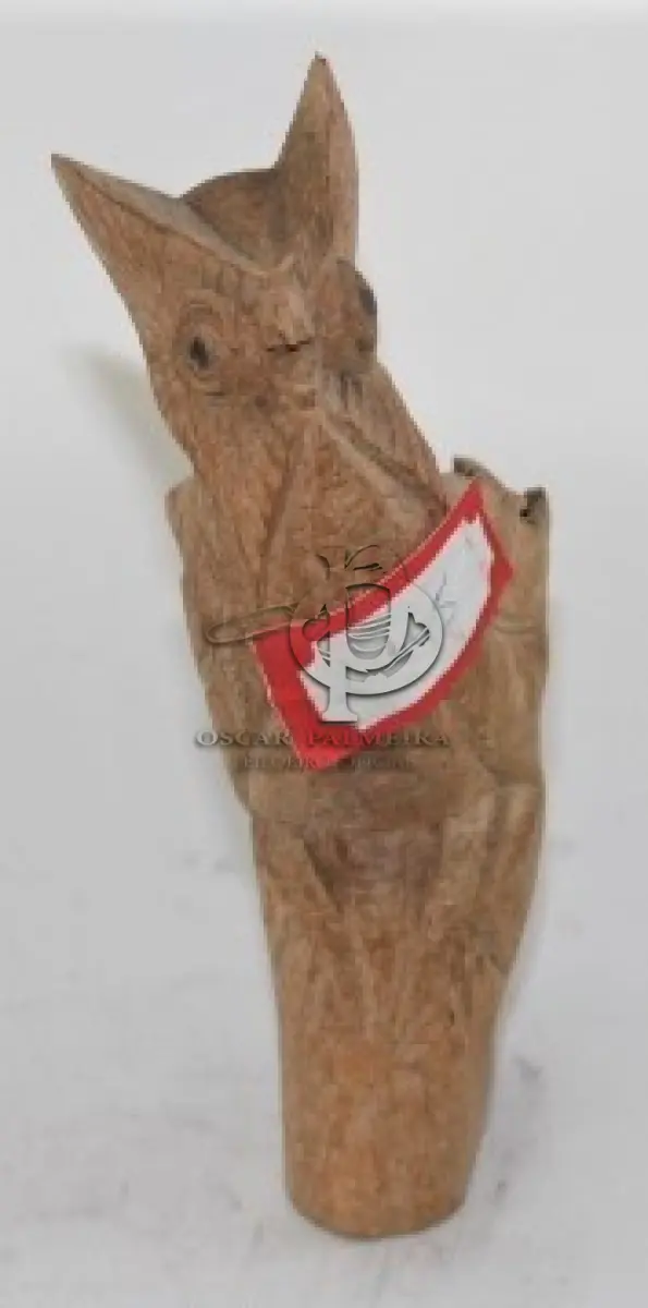 LOTE 145 - ESCULTURA