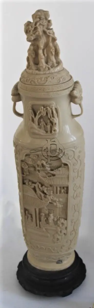 LOTE 136 - PEÇA DE DECORAÇÃO