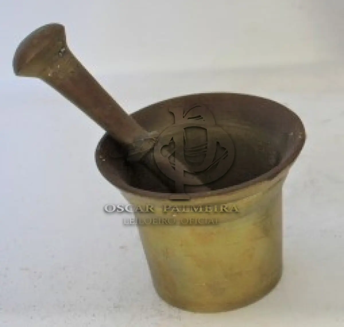 LOTE 279 - CINZEIRO