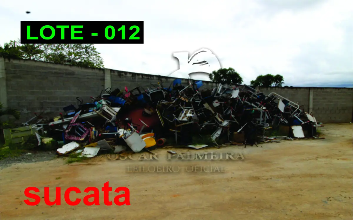 LOTE 012 - SUCATA COMPOSTA DE DIVERSOS MATERIAIS.