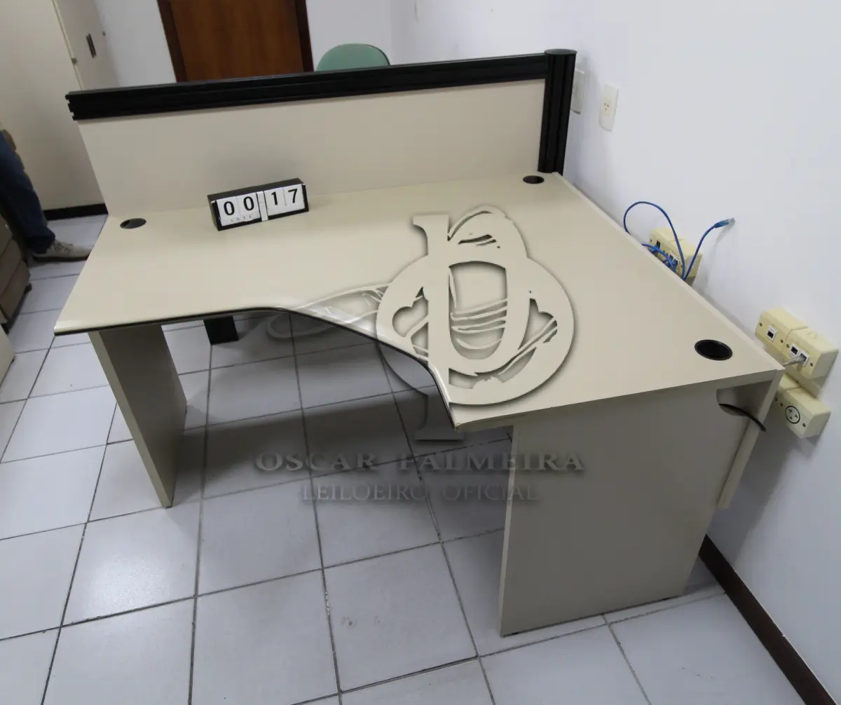 LOTE 017 - LOTE - 0017 - MESA EM L ESTAÇÃO DE TRABALHO CONJ. 2 PÇS.