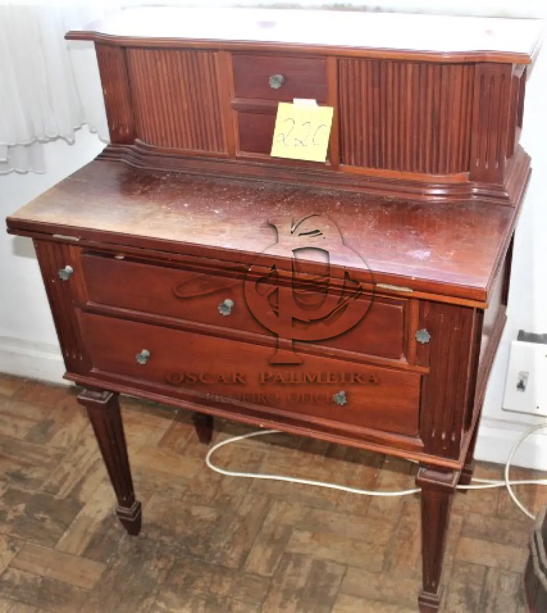 LOTE 220 - ESCRIVANINHA