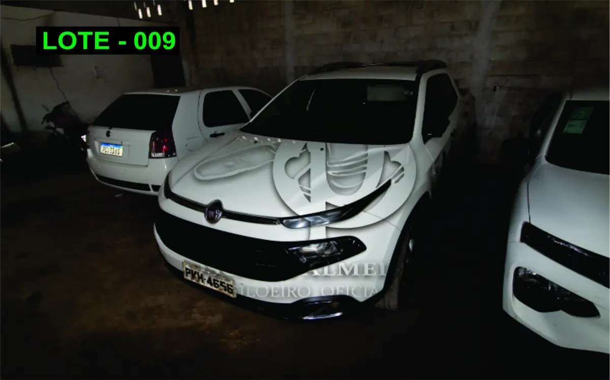 LOTE 009 - VEÍCULO - FIAT TORO VOLCANO 4x4, 2016/2017, DIESEL, DÉBITO POR CONTA DO ARREMATANTE R$ 780,94.
