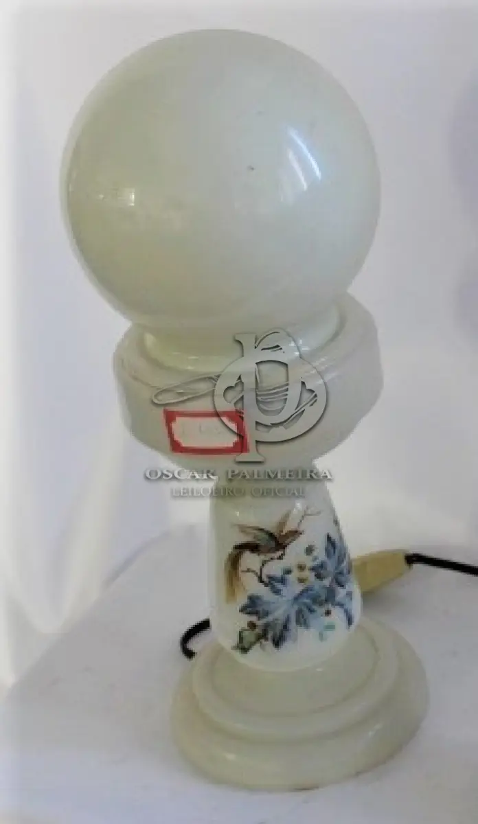LOTE 142 - ABAJOUR