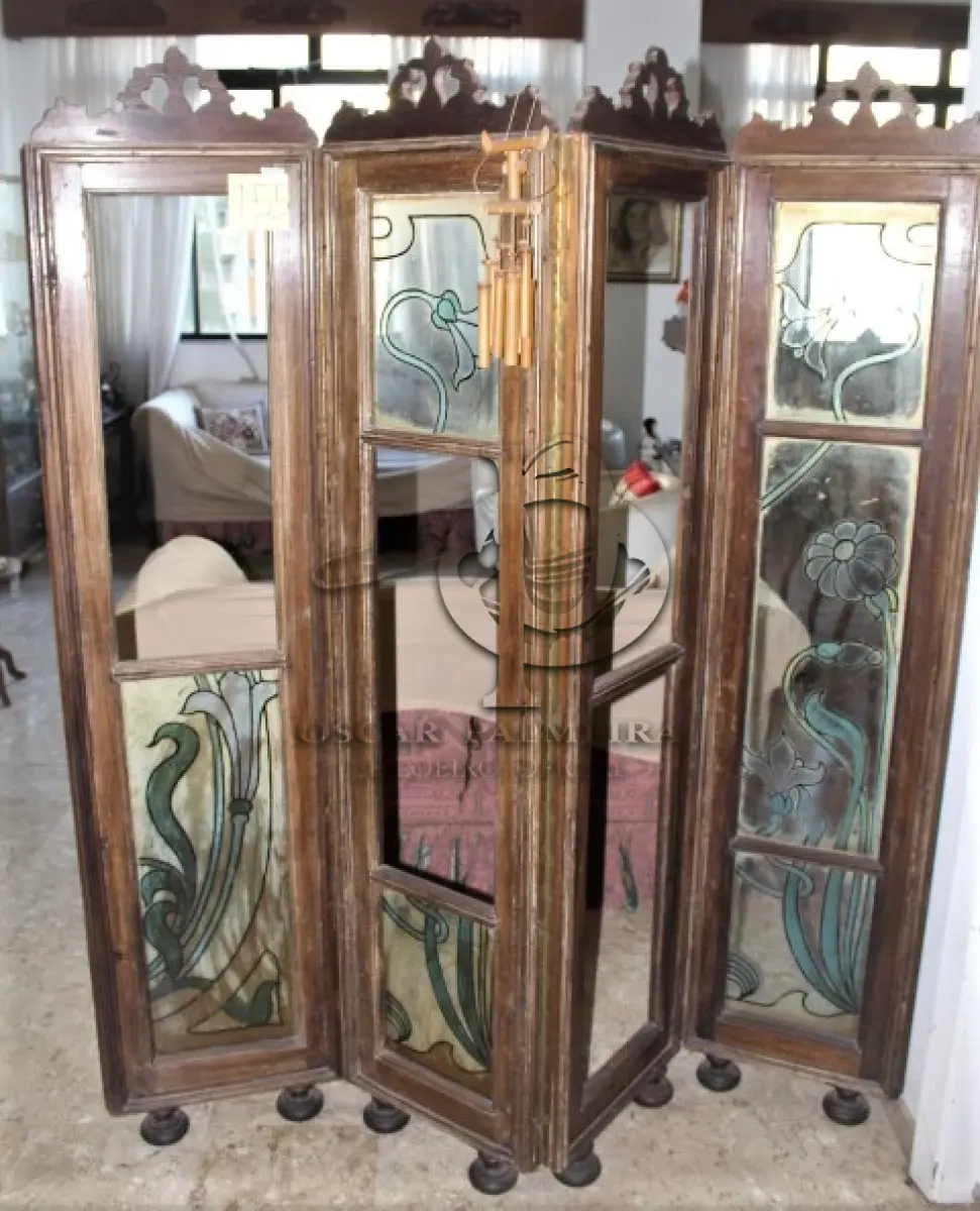 LOTE 155 - BIOMBO