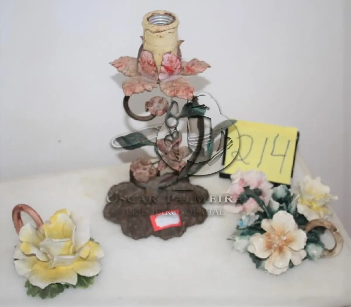 LOTE 214 - ABAJOUR