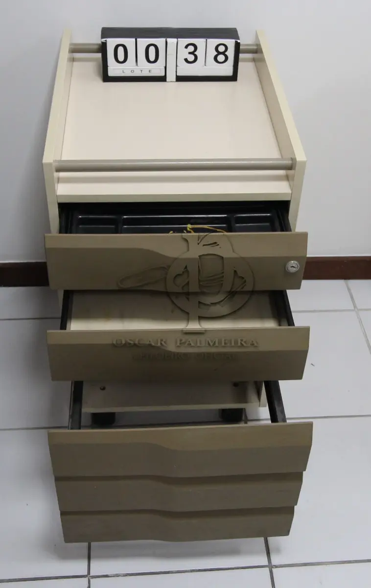 LOTE 038 - LOTE - 0038 - GAVETEIRO 3 GAVETAS