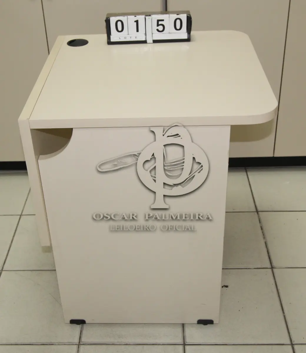 LOTE 150 - LOTE - 0150 - MESA SUPORTE P/ IMPRESSORA