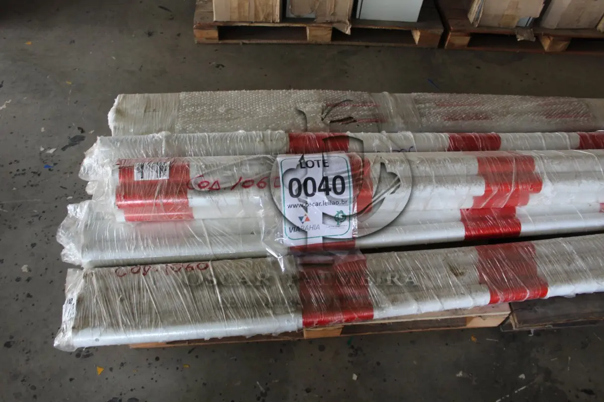 LOTE 040 - MATERIAL DIVERSO