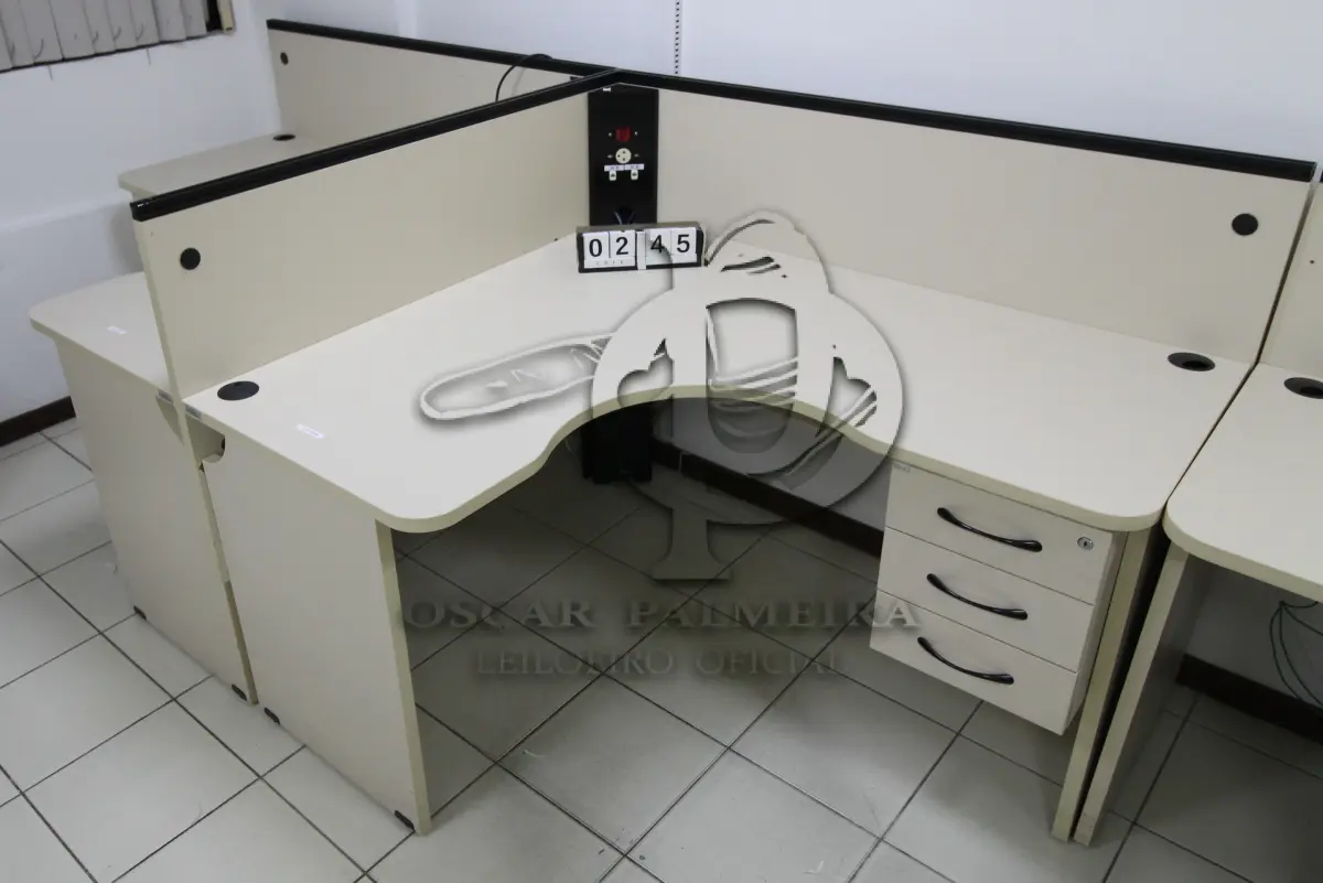 LOTE 245 - LOTE - 0245 - MESA EM L ESTAÇÃO DE TRABALHO CONJ. 2 PÇS.