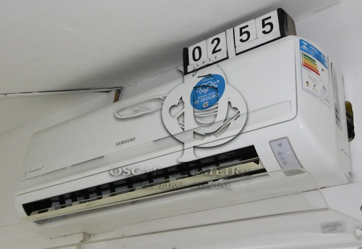 LOTE 255 - LOTE - 0255 - AR CONDICIONADO 18.000 BTU'S