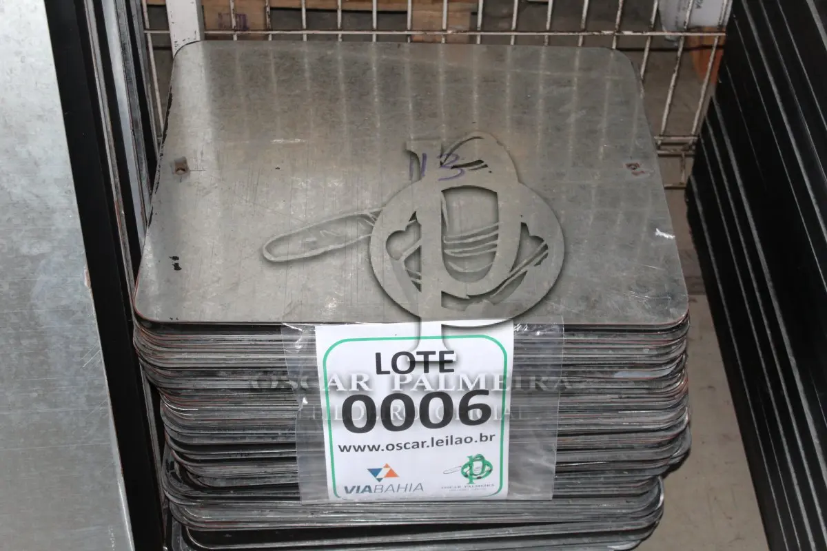 LOTE 006 - MATERIAL DIVERSO