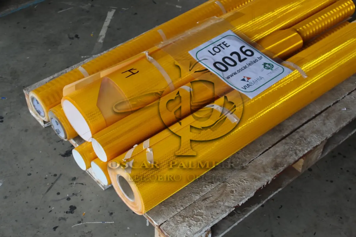 LOTE 026 - MATERIAL DIVERSO