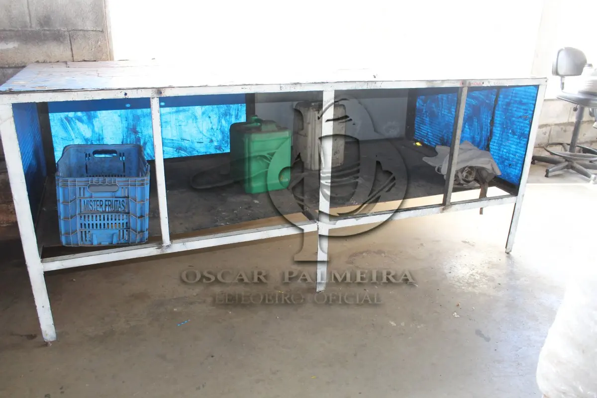 LOTE 061 - MATERIAL DIVERSO