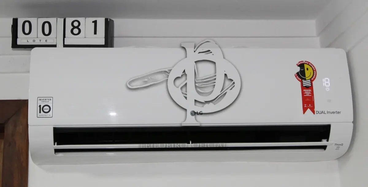 LOTE 081 - LOTE - 0081 - AR CONDICIONADO 12.000 BTU'S