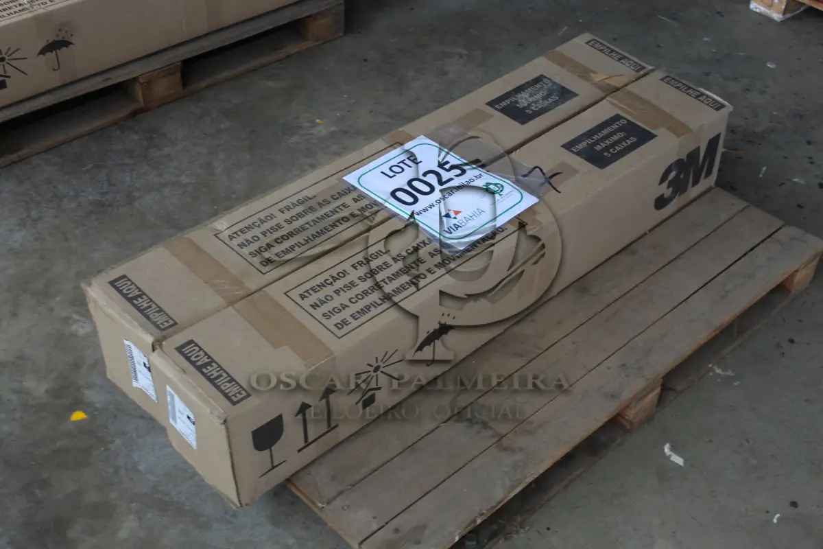 LOTE 025 - MATERIAL DIVERSO