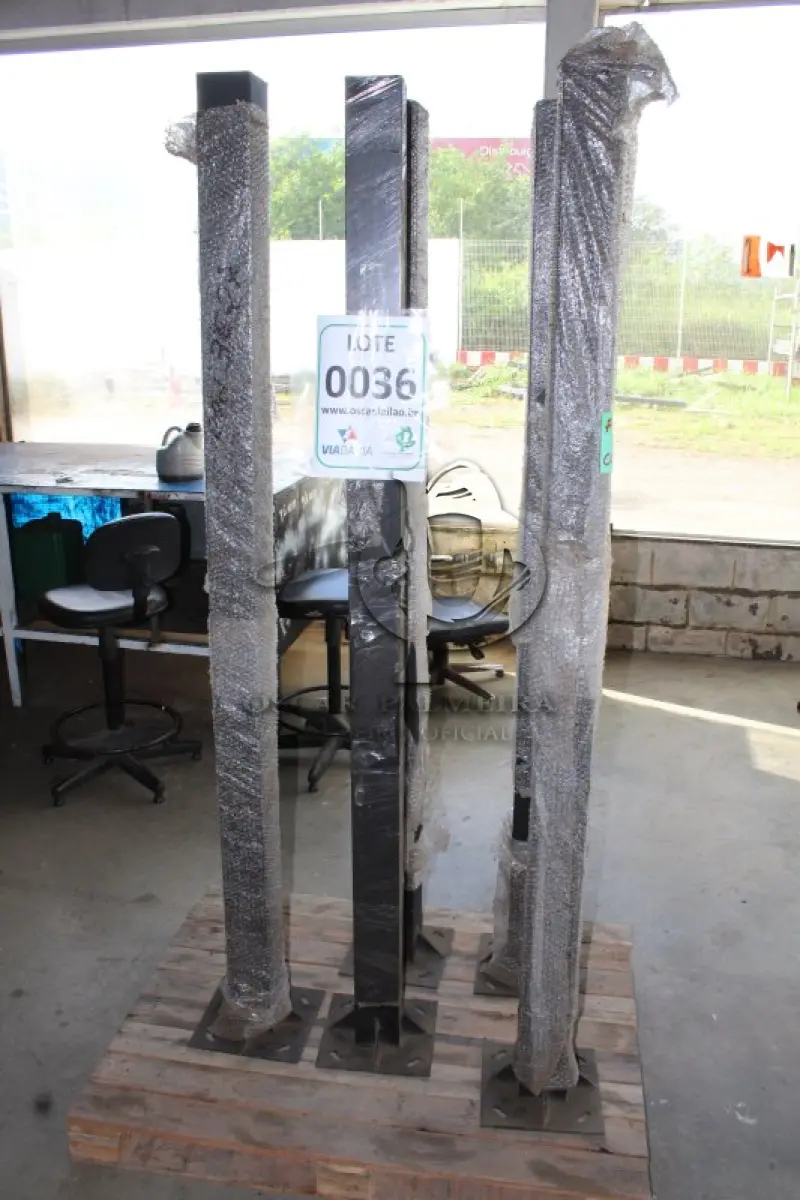 LOTE 036 - MATERIAL DIVERSO