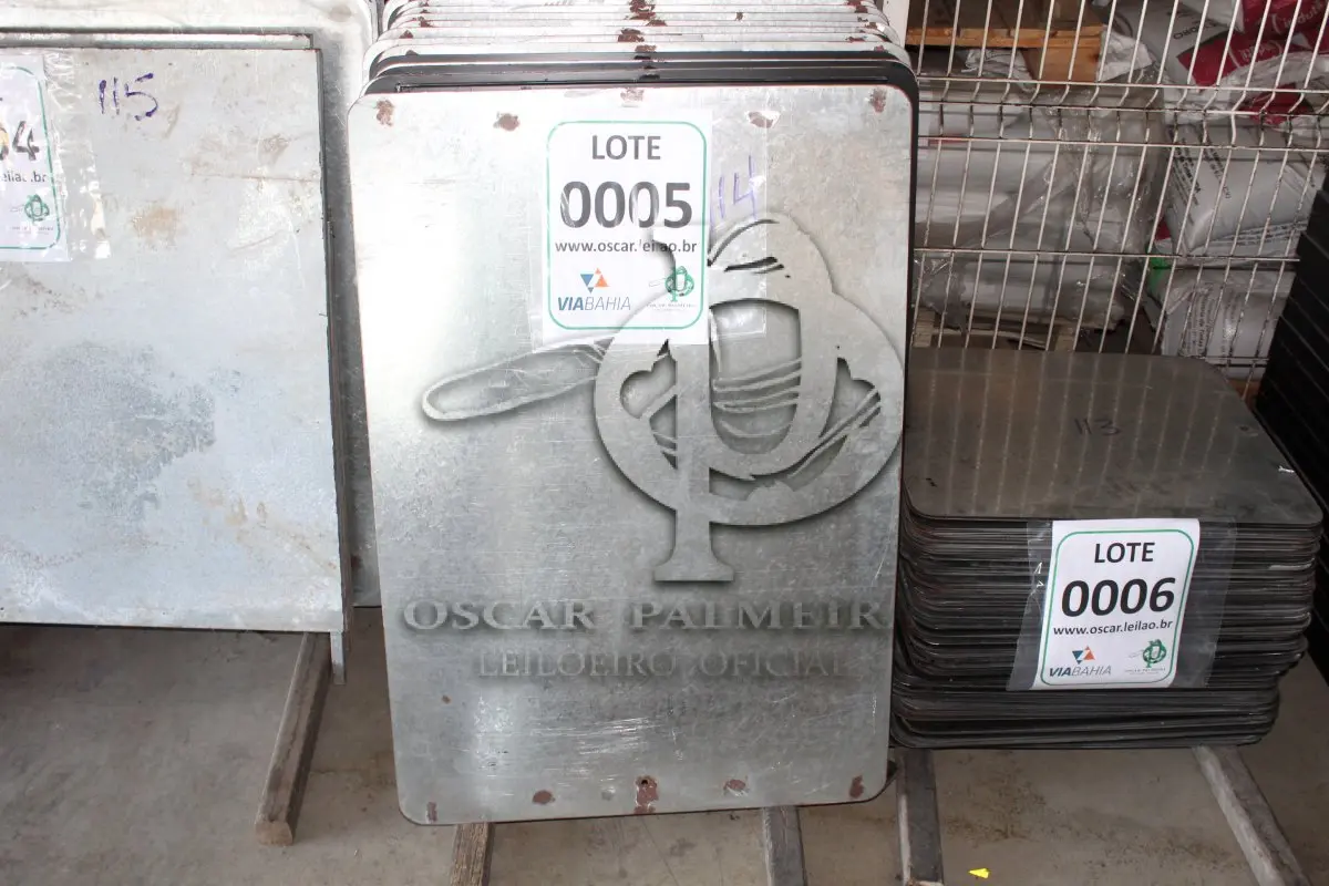 LOTE 005 - MATERIAL DIVERSO