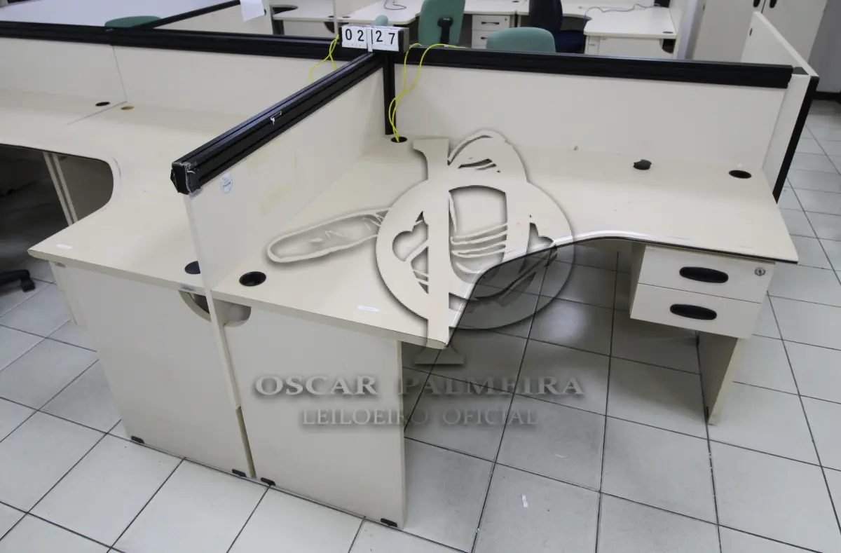 LOTE 227 - LOTE - 0227 - MESA EM L ESTAÇÃO DE TRABALHO CONJ. 2 PÇS.