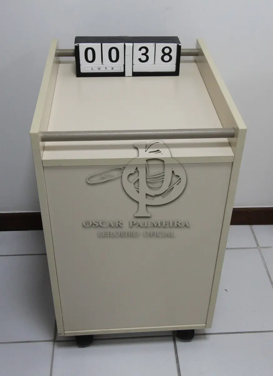 LOTE 038 - LOTE - 0038 - GAVETEIRO 3 GAVETAS