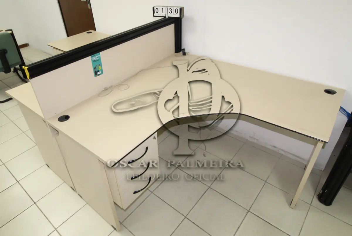 LOTE 130 - LOTE - 0130 - MESA EM L ESTAÇÃO DE TRABALHO CONJ. 2 PÇS.