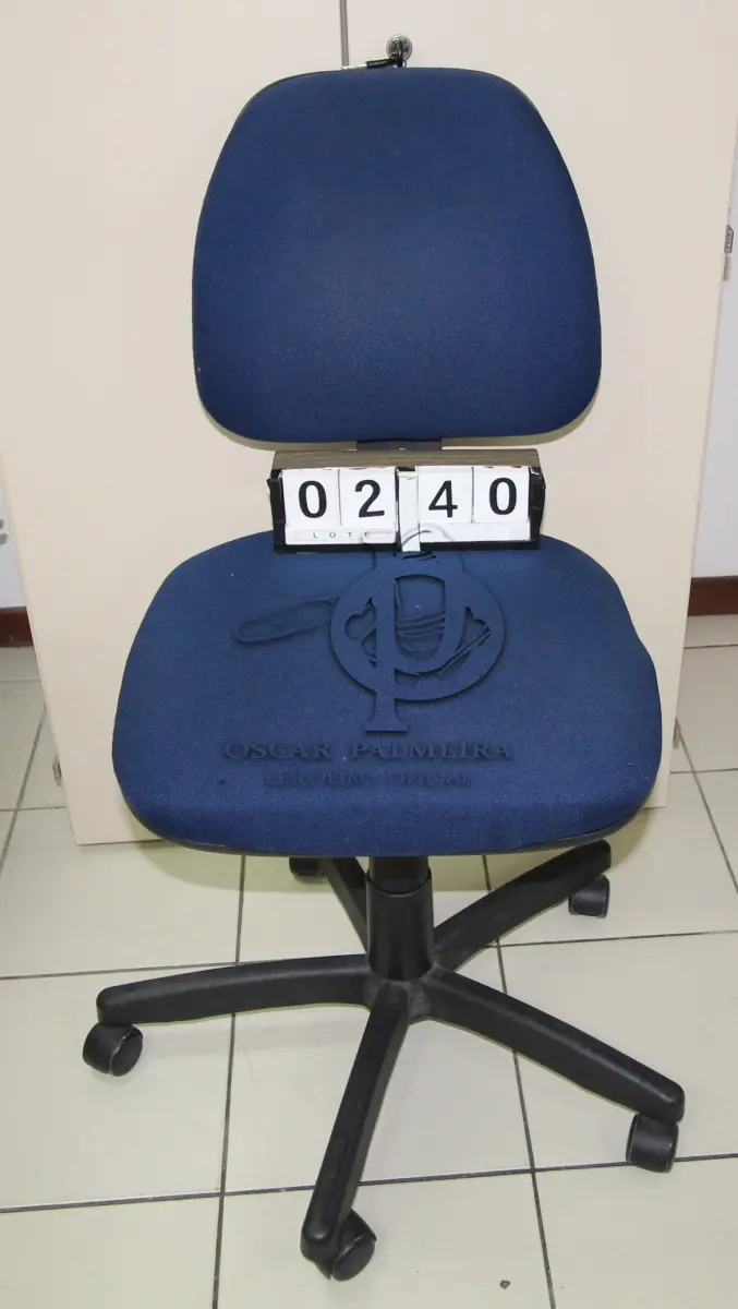LOTE 240 - LOTE - 0240 - CADEIRA SECRETÁRIA GIRATÓRIA S/ BRAÇO