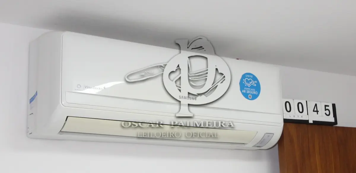 LOTE 045 - LOTE - 0045 - AR CONDICIONADO 12.000 BTU'S