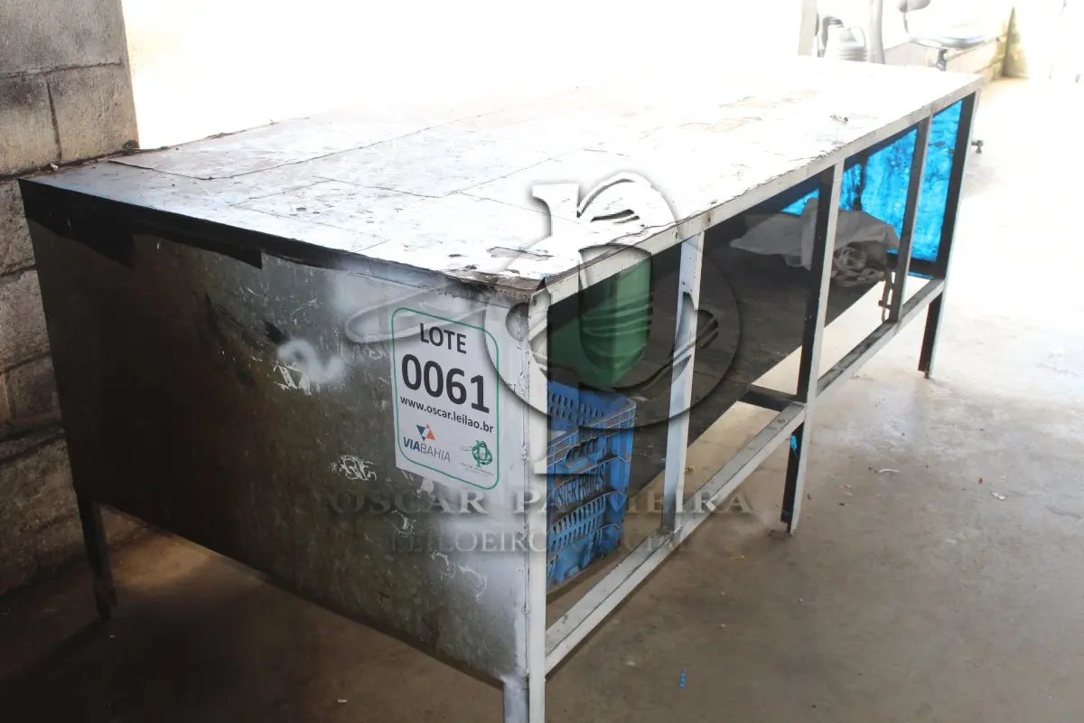 LOTE 061 - MATERIAL DIVERSO